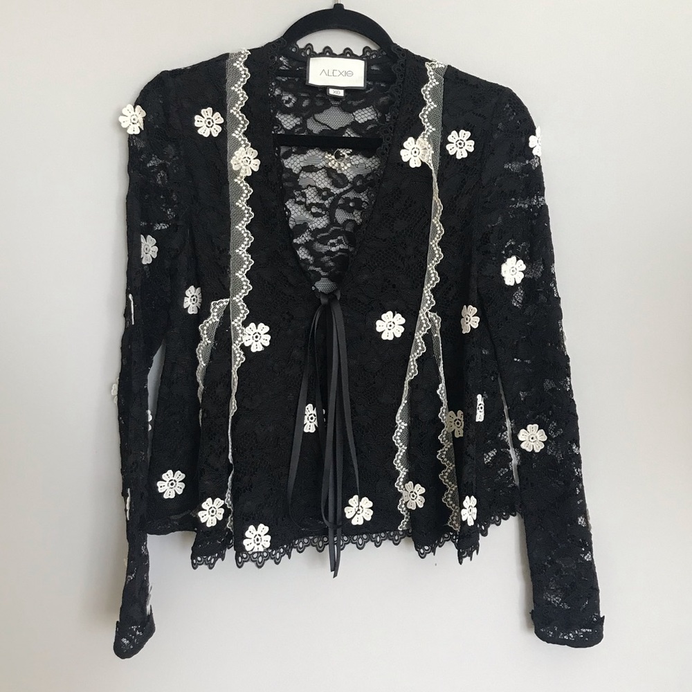 Alexis Lace Flower Top